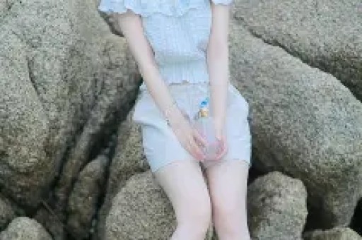 黄景瑜张艺上陈年恋情被翻登顶热搜引热议